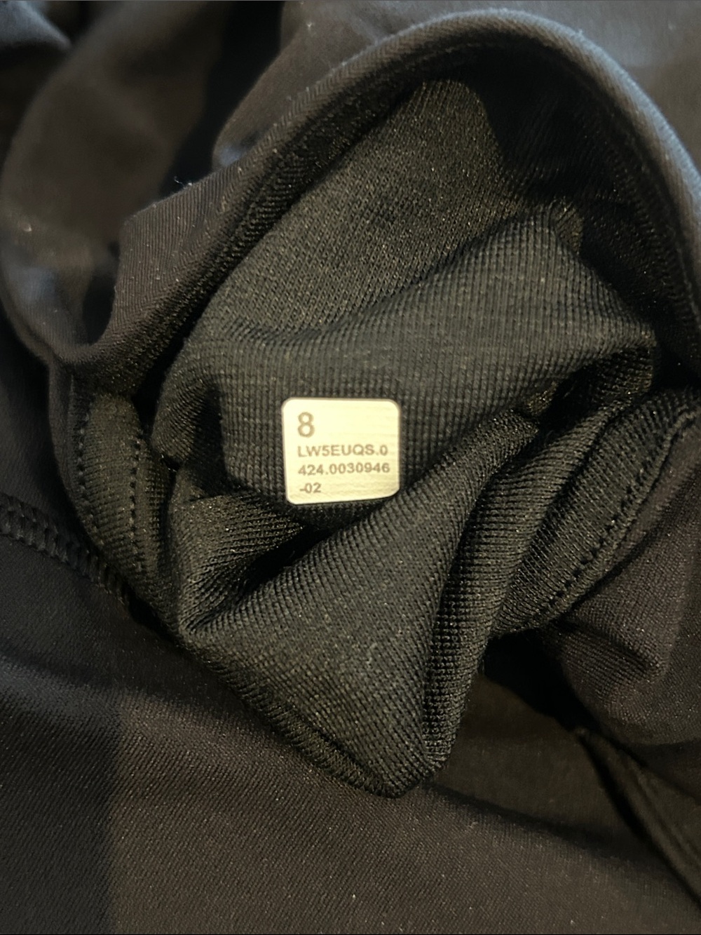 NWT lululemon athletica Black V-Waist Align 25" Leggings - Picture 5 of 5